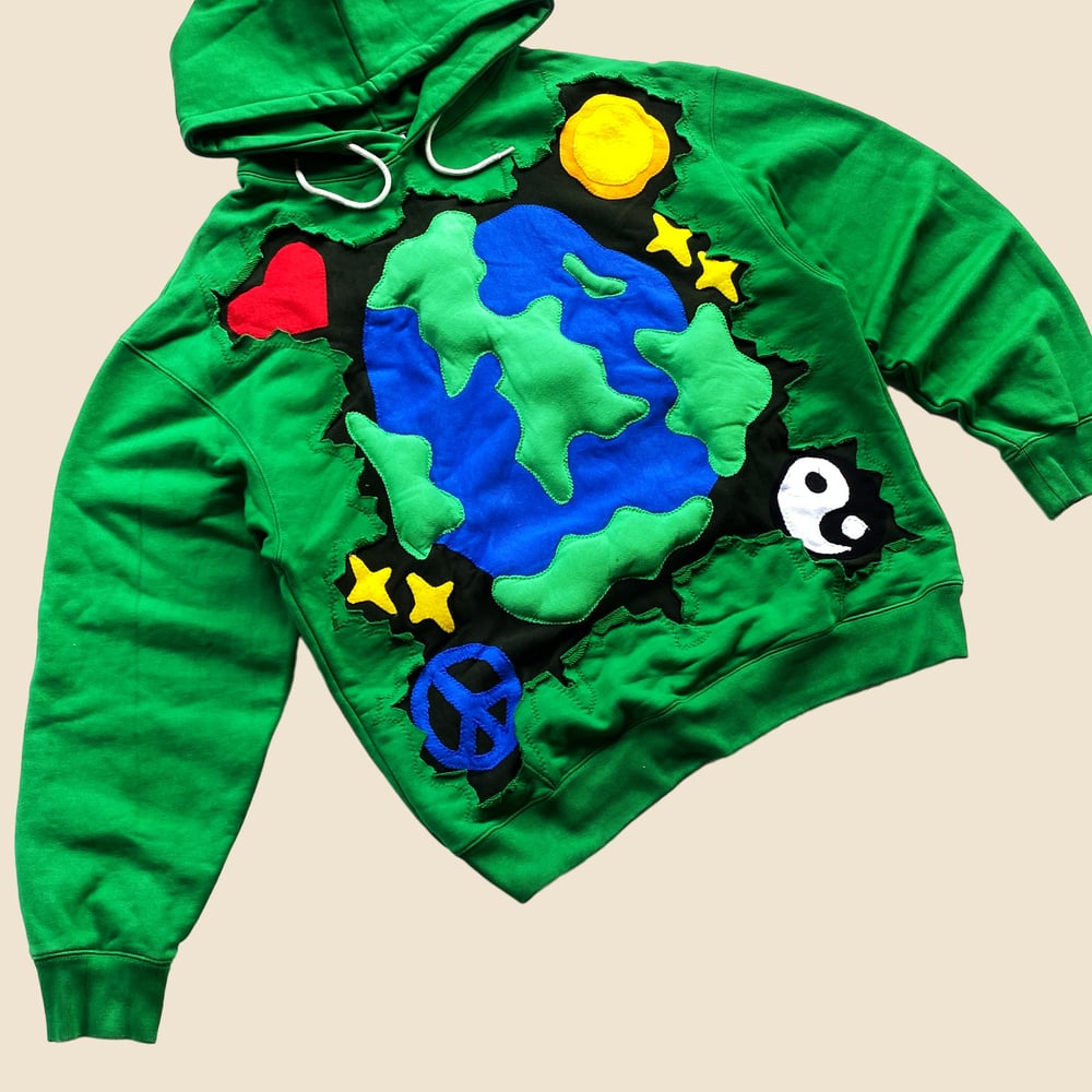 REWORKED 3D PUFF EARTH GREEN HOODIE SIZE XL