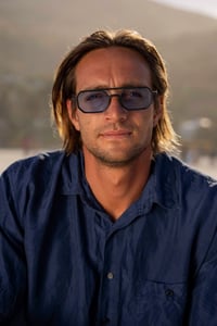 Image 3 of Leon 6825