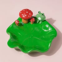 Image 3 of Frog Lily Pad Ashtray