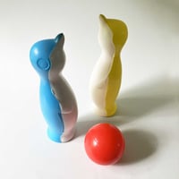 Image 3 of Set de quilles pingouins années 70