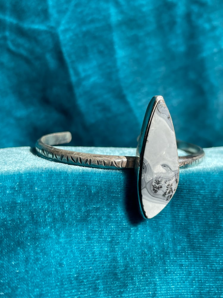 Image of Seattle Blues Collection: Raindrop Cuff