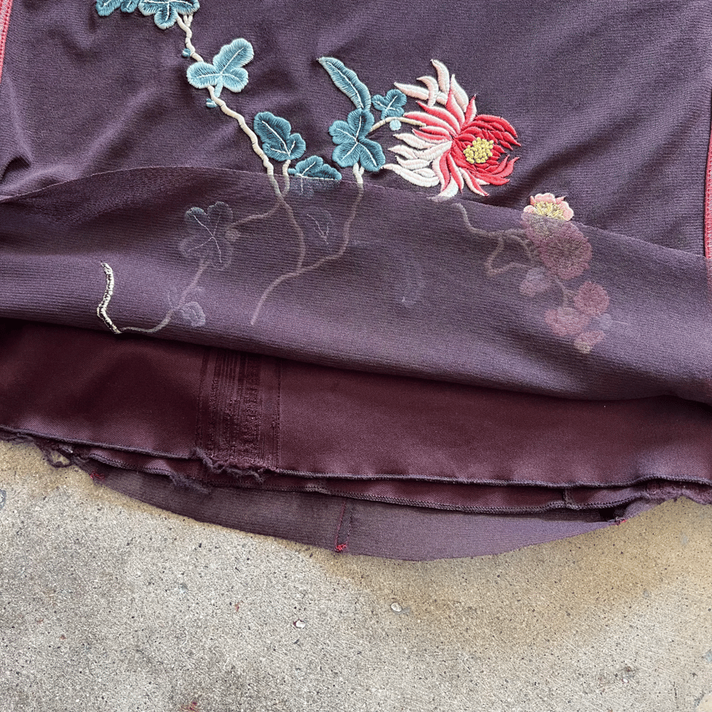 Image of VIVIENNE TAM EMBROIDERED SKIRT 