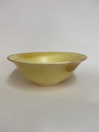 Image 1 of Yellow salad bowl