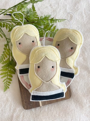 Image of Sabrina Carpenter felt decoration