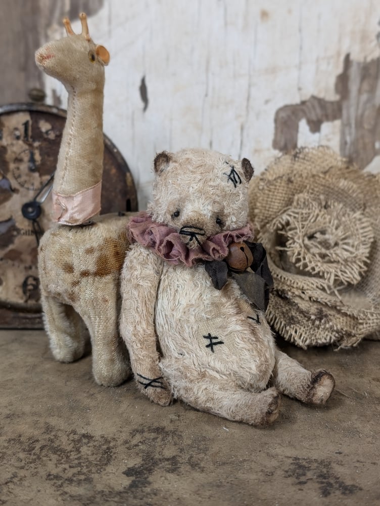 Image of 5" - old worn shabby distressed all cream Teddy Bear  by whendi's bears.