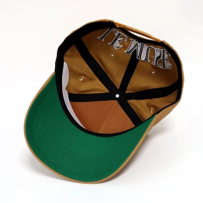 MONOGRAM WITH THE PAISLEY 