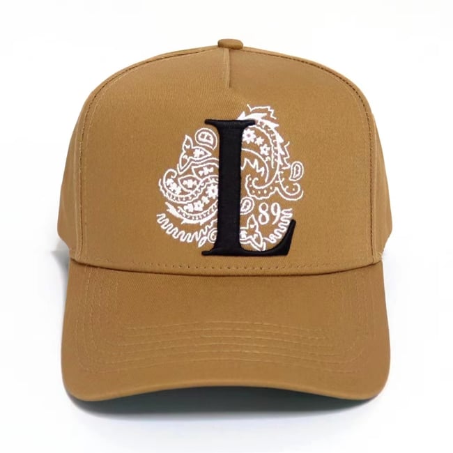 MONOGRAM WITH THE PAISLEY 