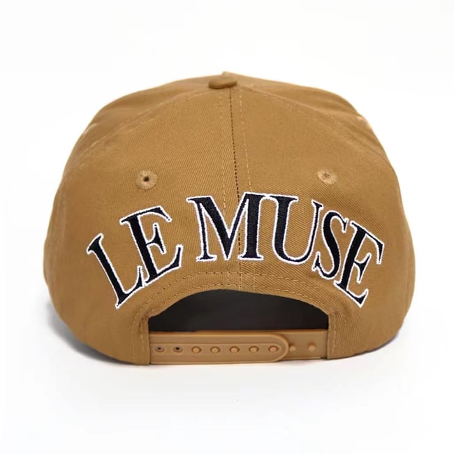 MONOGRAM WITH THE PAISLEY 