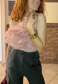Image 2 of Top balze