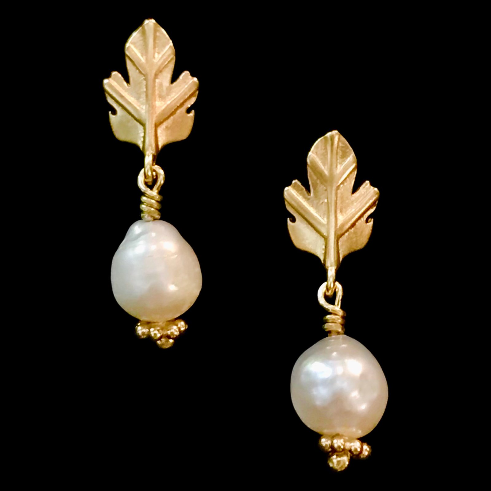 【HYERES LOR】25SS★ H Edit SIL (Y) Pearl Earrings 8mm FEUILLE de PERLE | ZARAH VOIGT