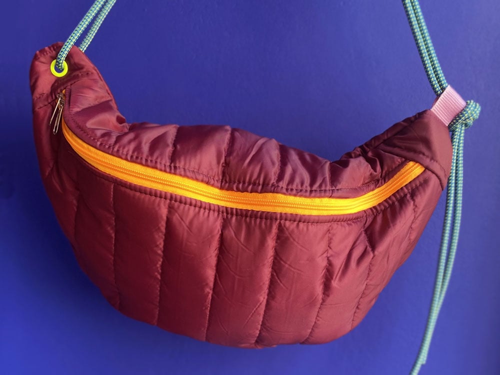 Image of TASCHE Big Puffy Red