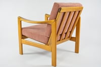 Image 4 of Fauteuil KNOLL rose 