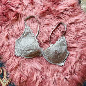 Image of Size 34D/32DD - Victoria's Secret Grey Lace Bra