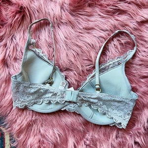 Image of Size 34D/32DD - Victoria's Secret Grey Lace Bra