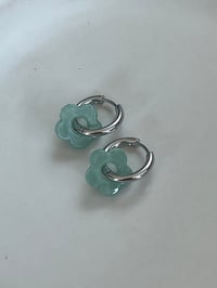 Image 3 of Stainless Steel Resin Flower Huggies
