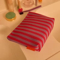 Image 4 of Toiletry bag positano purple + sunset lilac