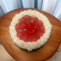 Image 4 of STRAWBERRY GUAVA PIE CANDLE