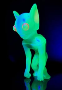 Image 2 of Hyper Cryptid Sofubi Series 1: The Hopkinsville Goblin Glow In The Dark