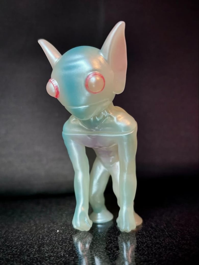 Image of Hyper Cryptid Sofubi Series 1: The Hopkinsville Goblin Glow In The Dark