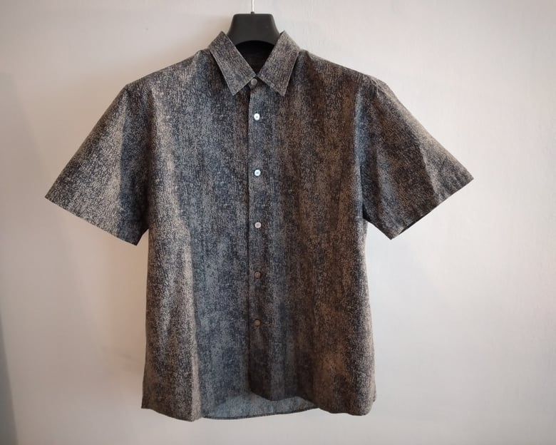 Image of Vintage Louis Vuitton Silk/Cotton Button Up Shirt 41 / 16 (Large/XL)