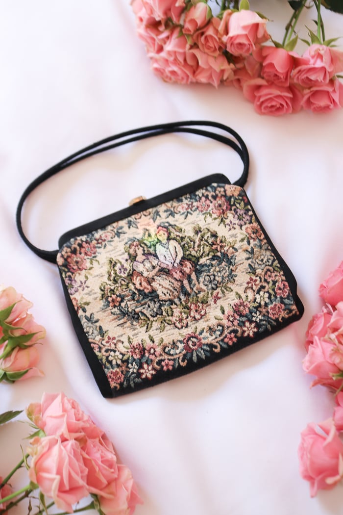 Vintage Floral Garden Tapestry Clap Purse with Change Purse