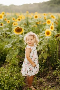 Image 3 of 🌻🌻🌻Sunflower Mini Sessions 🌻🌻🌻 