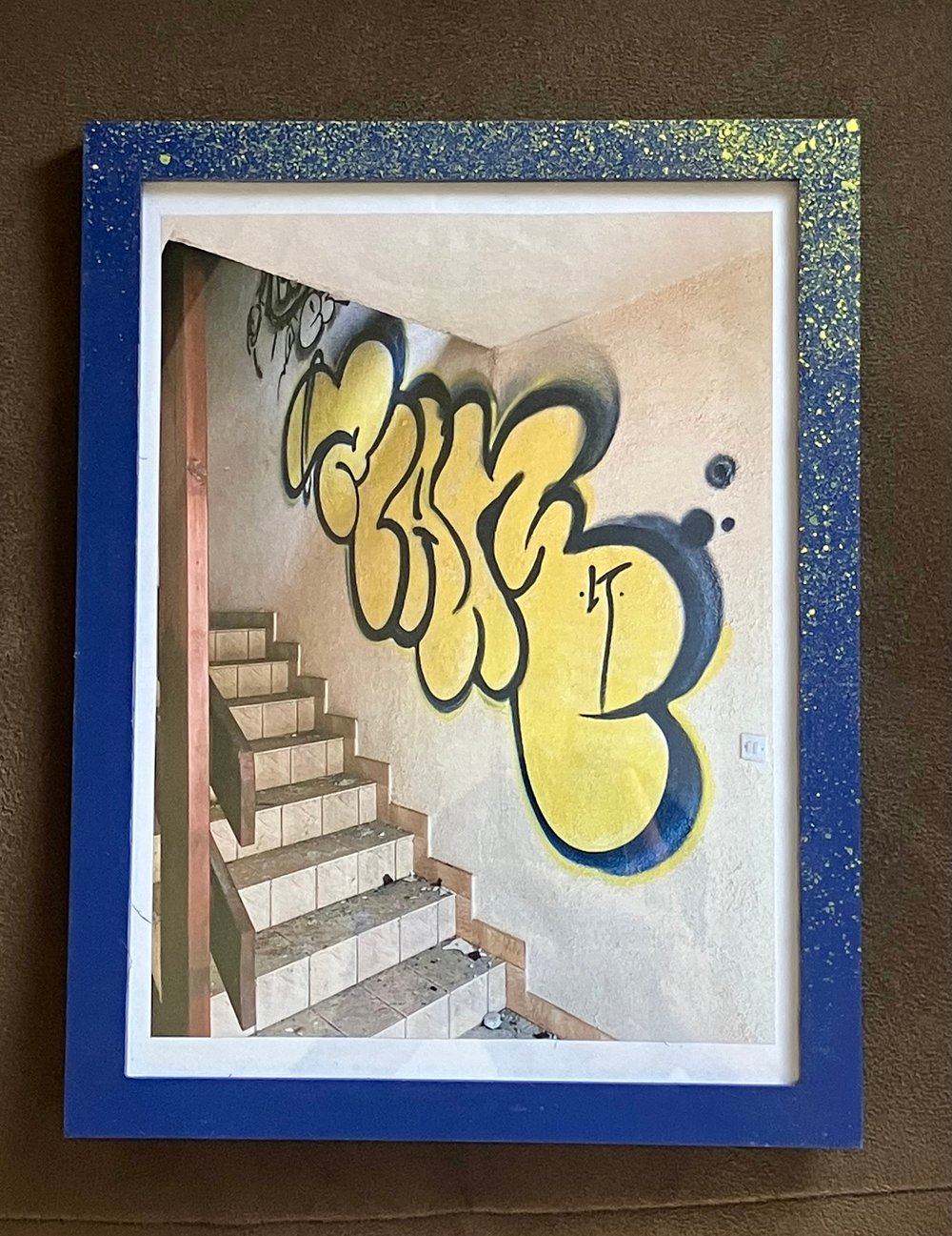 Throw-up jaune