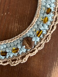 Image 3 of COLLAR DE HILO DE SEDA Y YUTE