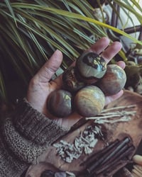 Jasper palm stones 