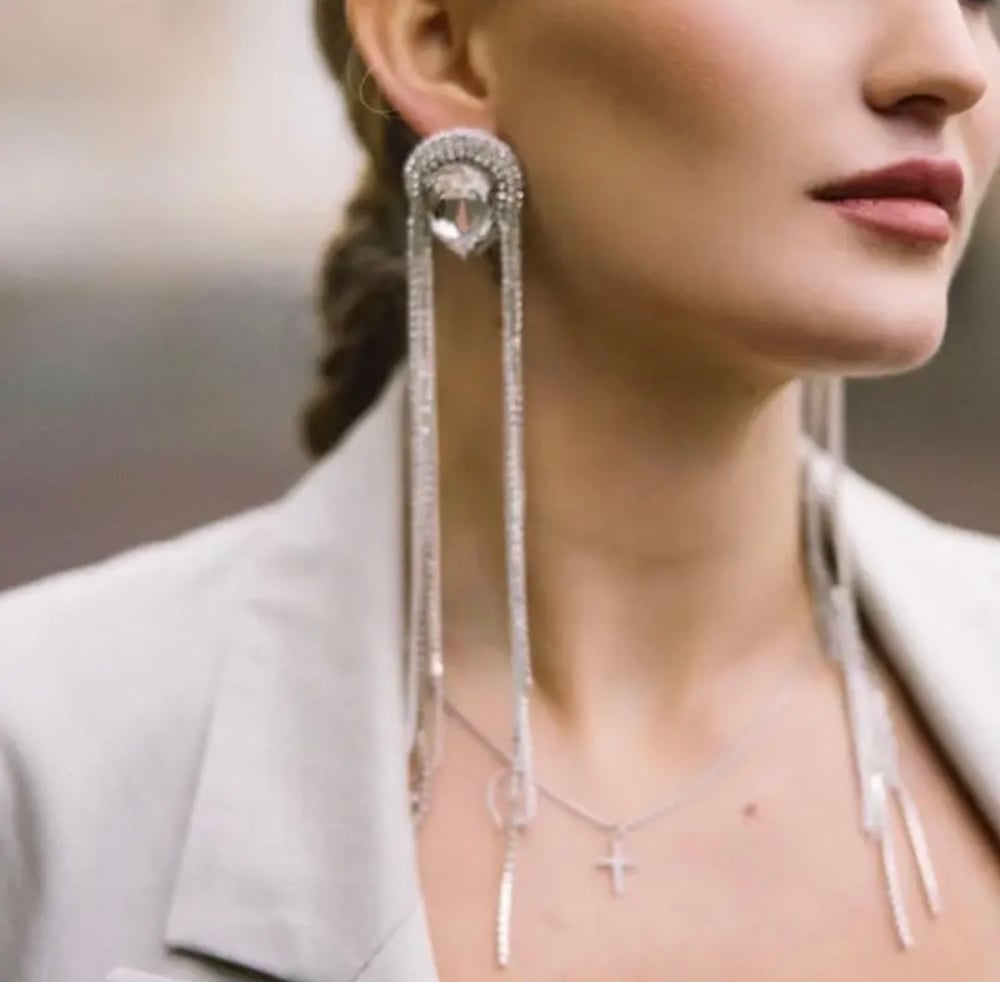 Image of Raya drop earrings 