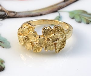 Image of Botanical Dogwood Flowers 18k Gold Ring