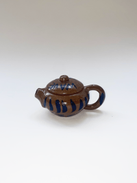 Image 1 of Wave Stripe Teapot