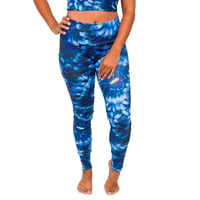 Image 2 of Waterlust x Coral Morphologic Cosmic Coral Leggings