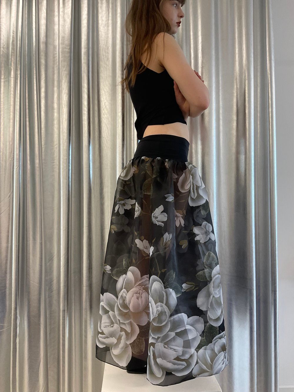 Bella organza skirt with flowers print 