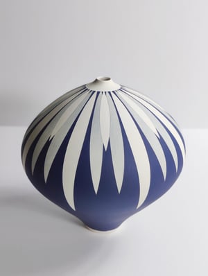 Image of Large Purple, Grey & White Daisy Vessel 