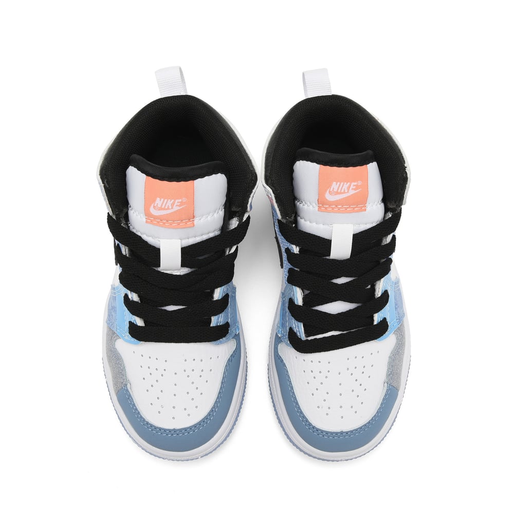 Image of Jupiter Sneakers
