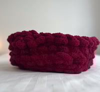 Image 2 of Crimson pet bed