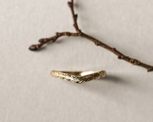 Image of 18ct Yellow gold 2mm ‘Olive leaf’ engraved Wishbone ring