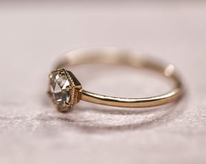 Image of 18ct yellow gold 4.7mm rose-cut white diamond hexagonal set ring (IOW167)