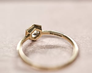 Image of 18ct yellow gold 4.7mm rose-cut white diamond hexagonal set ring (IOW167)