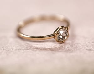 Image of 18ct yellow gold 4.7mm rose-cut white diamond hexagonal set ring (IOW167)