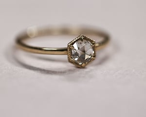 Image of 18ct yellow gold 4.7mm rose-cut white diamond hexagonal set ring (IOW167)