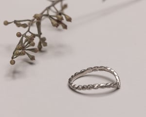 Image of Platinum 2mm laurel carved wishbone ring