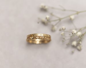 Image of 18ct Yellow Gold 2mm, Latin engraved ring