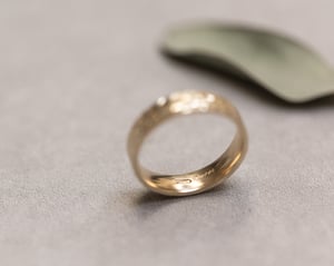 Image of 9ct gold 5mm flat court herringbone ring