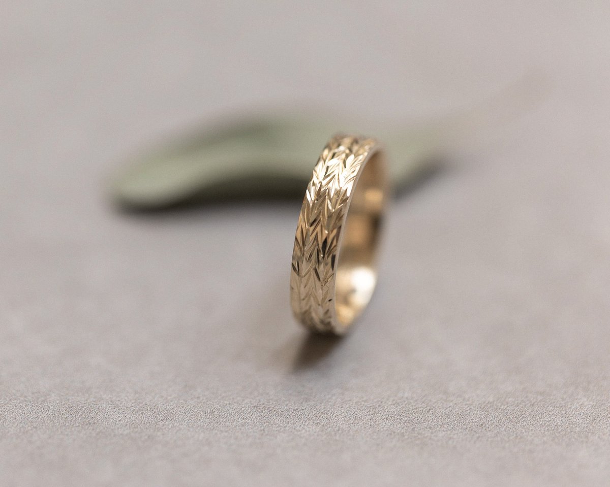 Image of 9ct gold 5mm flat court herringbone ring