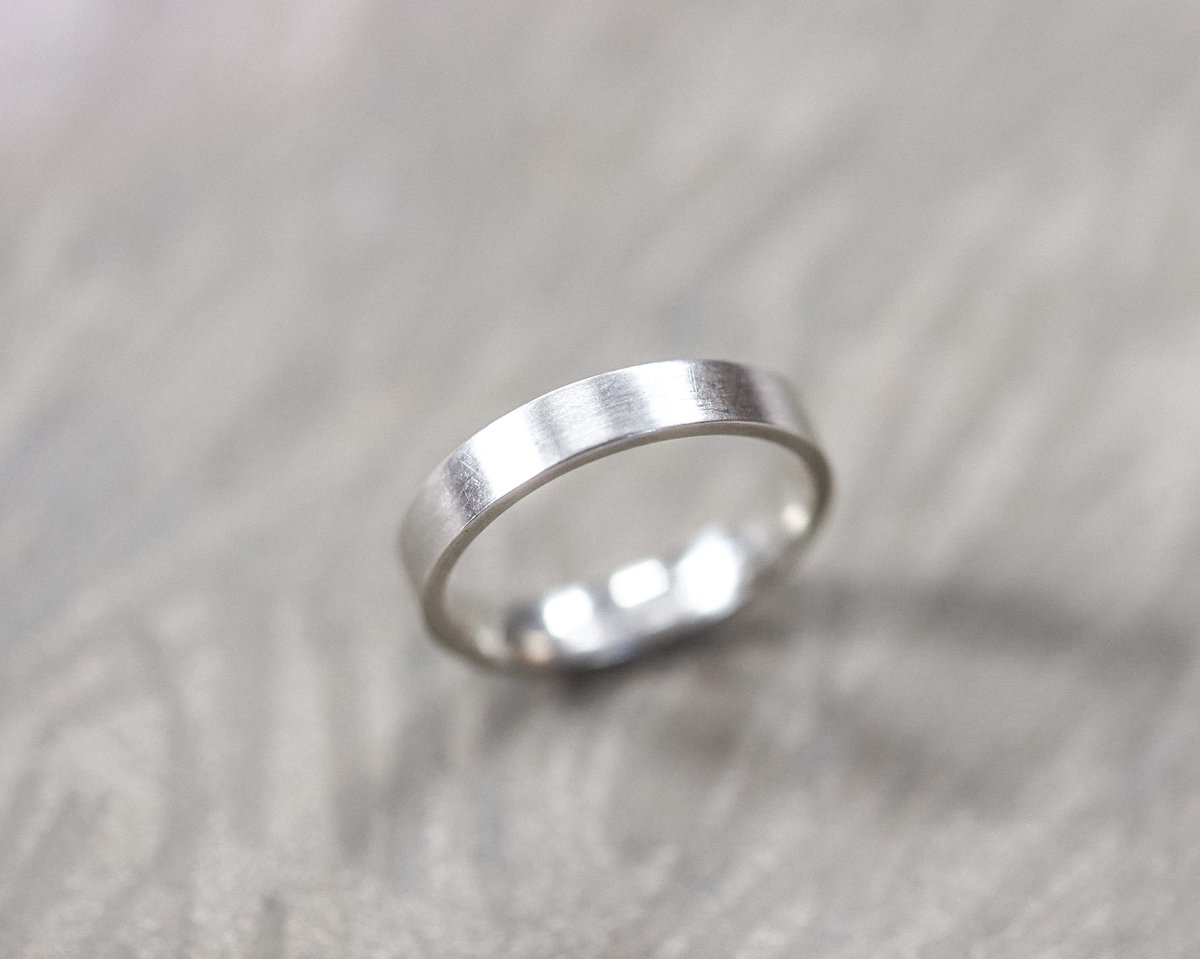 Image of 9ct white gold, 4mm flat court, matte ring