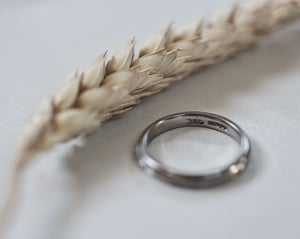 Image of 18ct white gold 3mm 'Barleycorn' ring