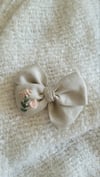 Daisy Embroidery Bow