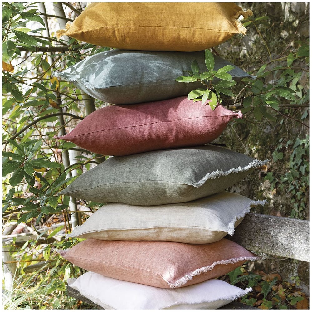 Image of Coussin CHLOÉ en lin lavé - Céladon - 40 x 60 cm